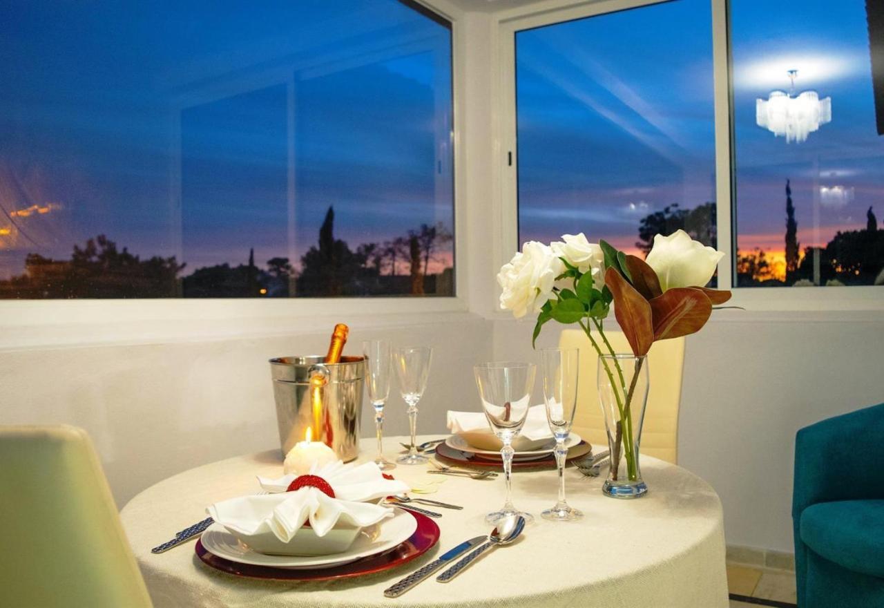 Villa Domus Vesta มาร์เบยา ภายนอก รูปภาพ